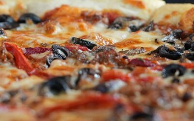 A Slice Above: Experience the Best Pizza in Omaha at Hurrdat Sports Bar & Grill